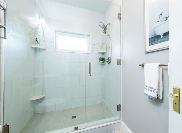 17 Sayles Avenue, Lincoln, RI 02865