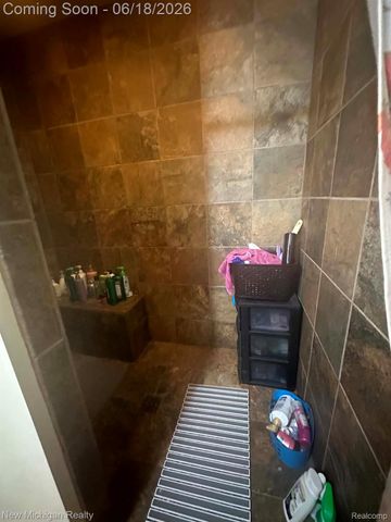 7415 W Farrand Road, Montrose Charter Township, MI 48420
