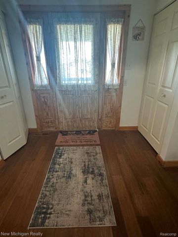 7415 W Farrand Road, Montrose Charter Township, MI 48420
