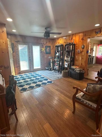 7415 W Farrand Road, Montrose Charter Township, MI 48420