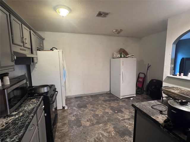 522 S Bristow Avenue, Coweta, OK 74429