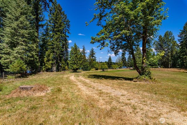 34304 Thomas Road E, Eatonville, WA 98328