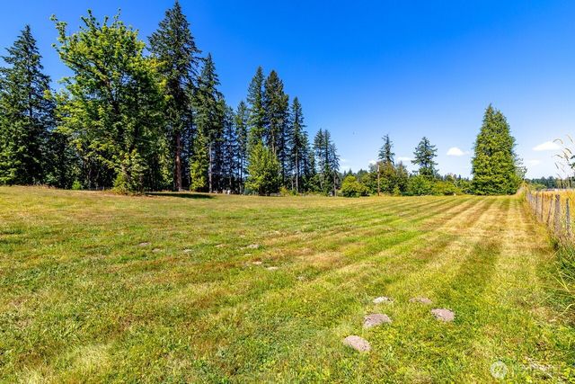 34304 Thomas Road E, Eatonville, WA 98328