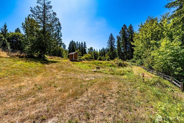 34304 Thomas Road E, Eatonville, WA 98328