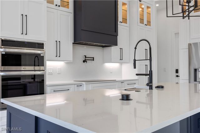 2507 Gleason PKWY, Cape Coral, FL 33914