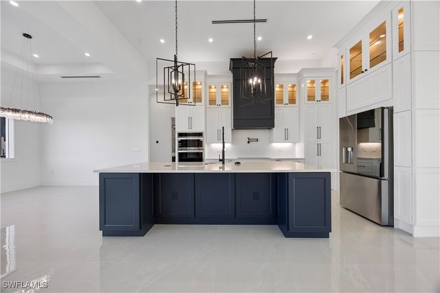 2507 Gleason PKWY, Cape Coral, FL 33914