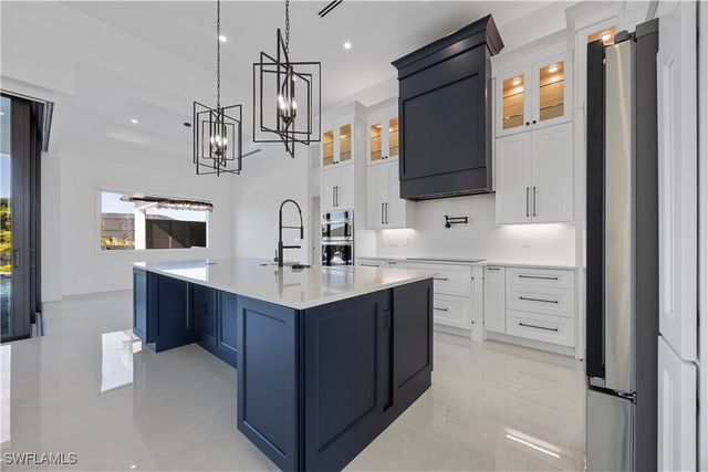 2507 Gleason PKWY, Cape Coral, FL 33914