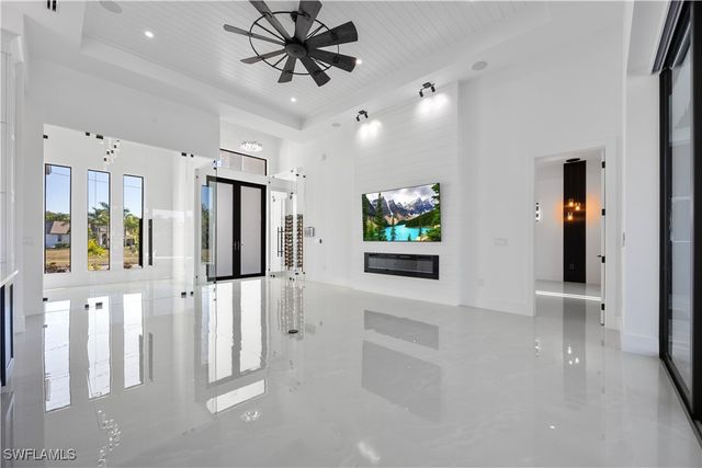 2507 Gleason PKWY, Cape Coral, FL 33914