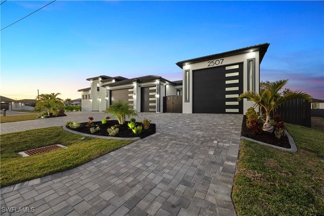 2507 Gleason PKWY, Cape Coral, FL 33914