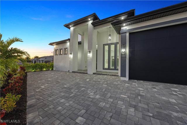 2507 Gleason PKWY, Cape Coral, FL 33914