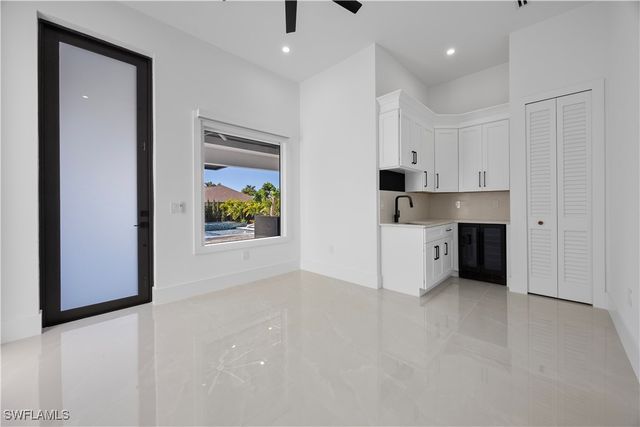 2507 Gleason PKWY, Cape Coral, FL 33914