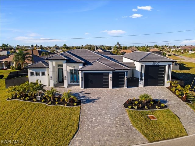 2507 Gleason PKWY, Cape Coral, FL 33914