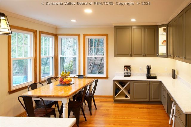 1419 Nottingham Road, Charleston, WV 25314