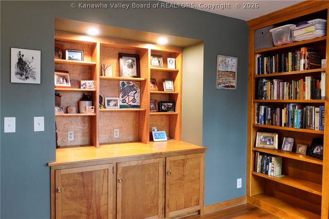 1419 Nottingham Road, Charleston, WV 25314