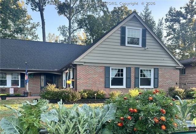 1419 Nottingham Road, Charleston, WV 25314