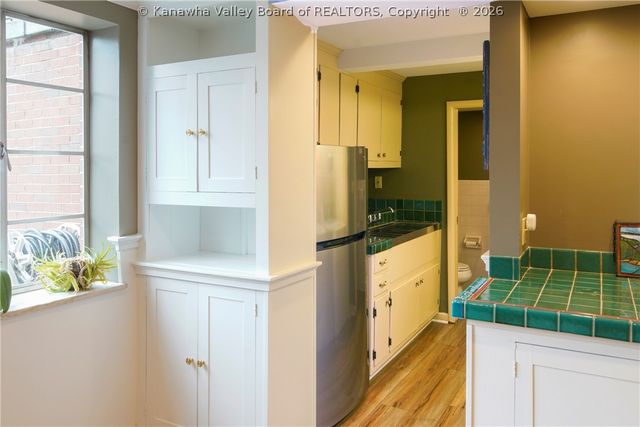 1419 Nottingham Road, Charleston, WV 25314