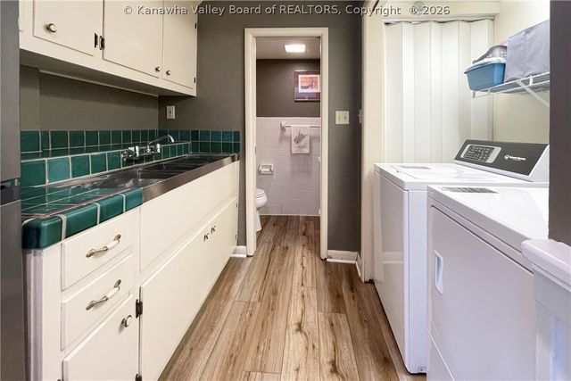 1419 Nottingham Road, Charleston, WV 25314