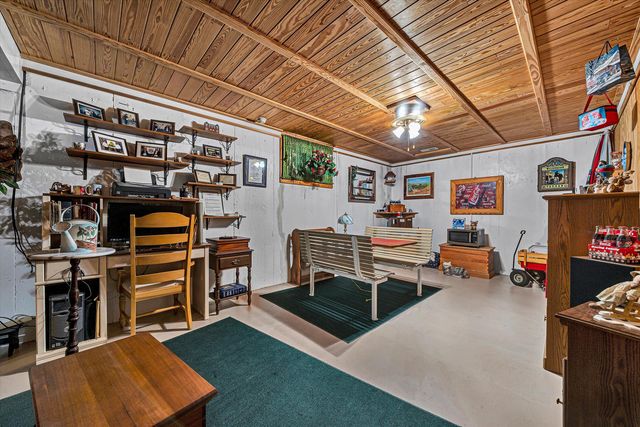 2839 MATTHEW DR, Vinton, VA 24179