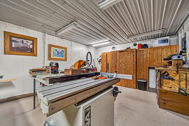 2839 MATTHEW DR, Vinton, VA 24179