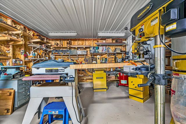 2839 MATTHEW DR, Vinton, VA 24179