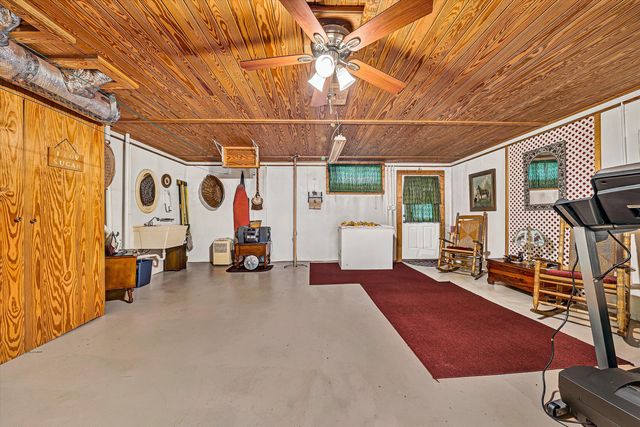 2839 MATTHEW DR, Vinton, VA 24179