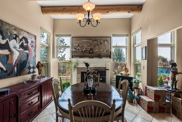 4398 Laughing Crow Lane, Santa Fe, NM 87507