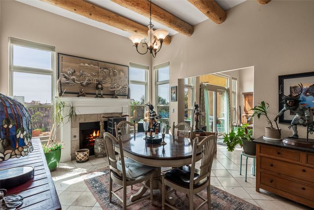 4398 Laughing Crow Lane, Santa Fe, NM 87507