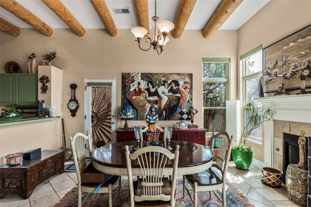 4398 Laughing Crow Lane, Santa Fe, NM 87507