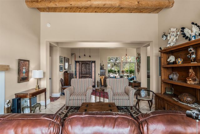 4398 Laughing Crow Lane, Santa Fe, NM 87507
