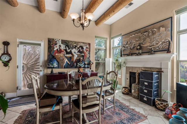 4398 Laughing Crow Lane, Santa Fe, NM 87507
