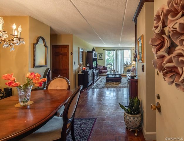 160 Academy Street 10N, Poughkeepsie, NY 12601