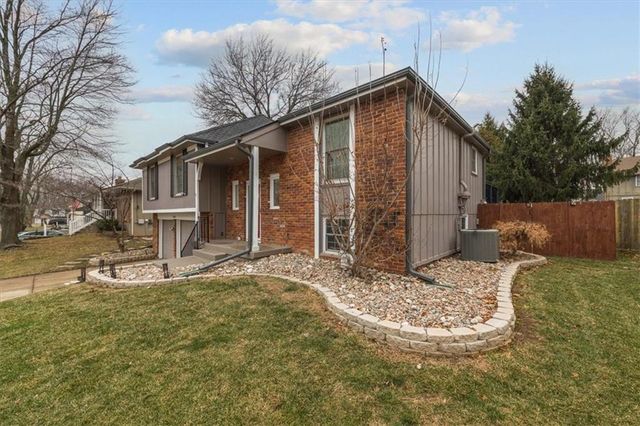 16008 W 139th Terrace, Olathe, KS 66062