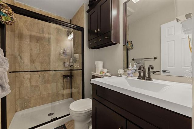 16008 W 139th Terrace, Olathe, KS 66062