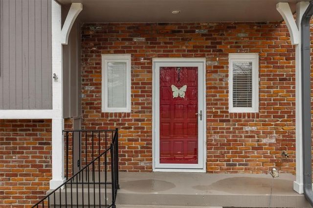 16008 W 139th Terrace, Olathe, KS 66062