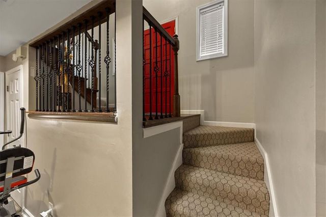 16008 W 139th Terrace, Olathe, KS 66062