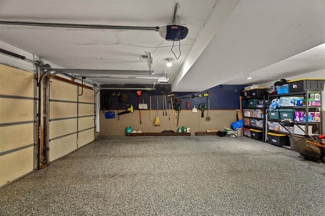 16008 W 139th Terrace, Olathe, KS 66062