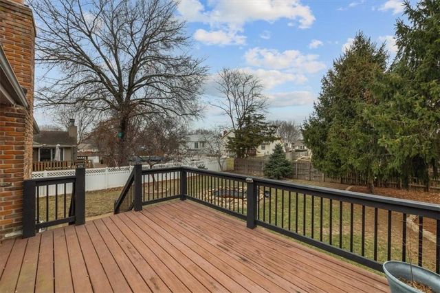 16008 W 139th Terrace, Olathe, KS 66062