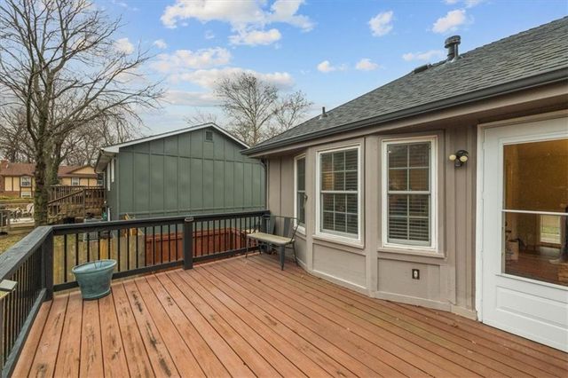 16008 W 139th Terrace, Olathe, KS 66062