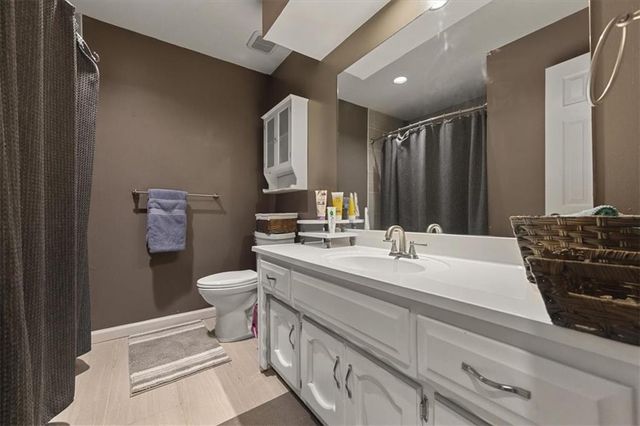 16008 W 139th Terrace, Olathe, KS 66062