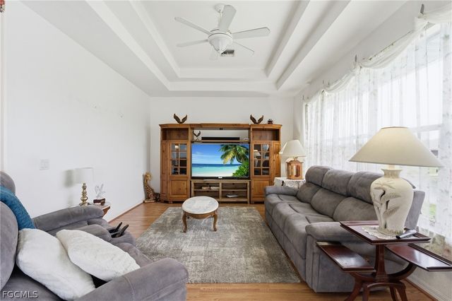 2103 NE 5th TER, Cape Coral, FL 33909