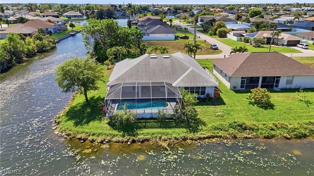 2103 NE 5th TER, Cape Coral, FL 33909