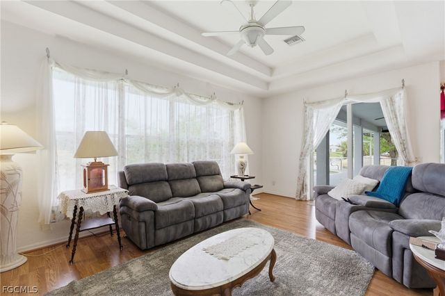 2103 NE 5th TER, Cape Coral, FL 33909