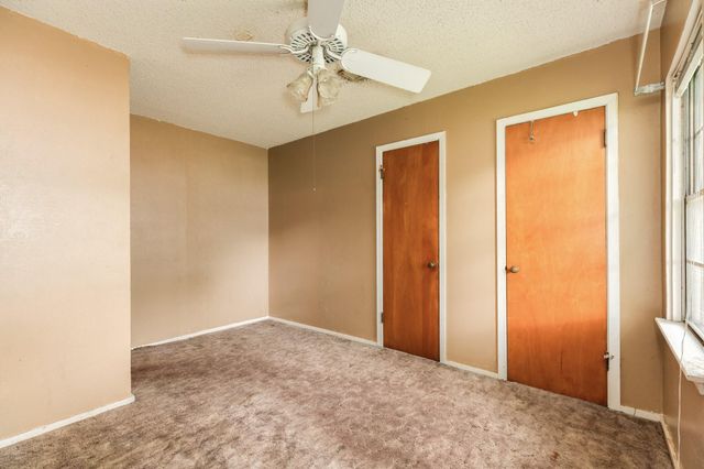 113 Cypress Street, Lake Jackson, TX 77566