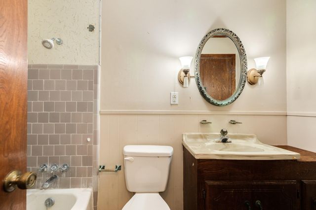 113 Cypress Street, Lake Jackson, TX 77566