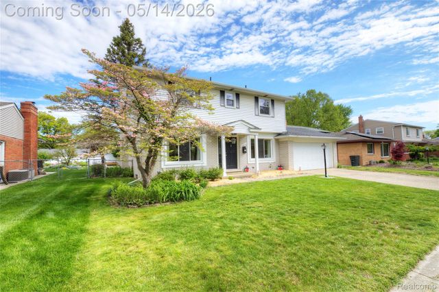 32612 Lyndon Street, Livonia, MI 48154