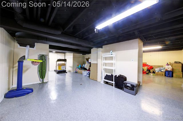 32612 Lyndon Street, Livonia, MI 48154