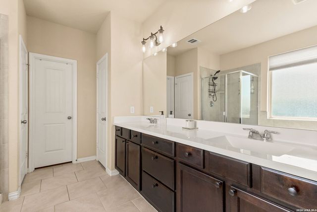 422 Woodside Way, Cibolo, TX 78108