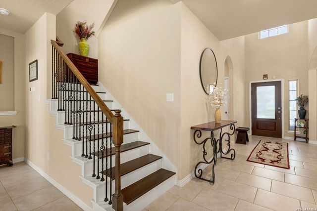422 Woodside Way, Cibolo, TX 78108