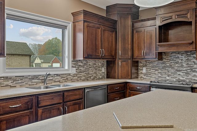 4405 Glen Echo Drive, Paragould, AR 72450