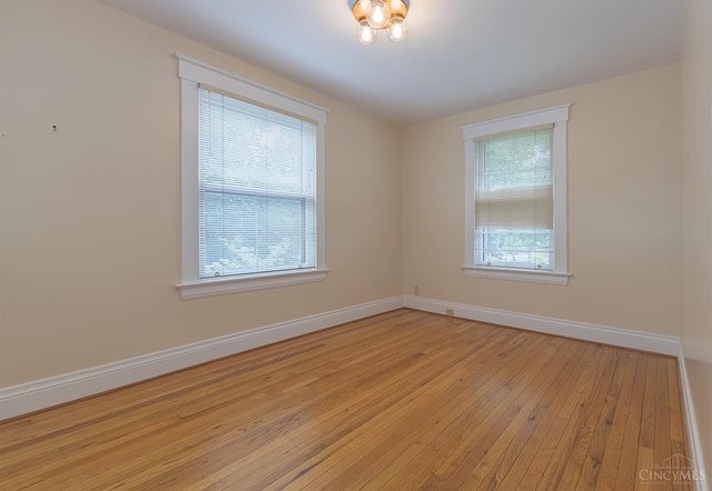 127 Wilmuth Avenue, Wyoming, OH 45215